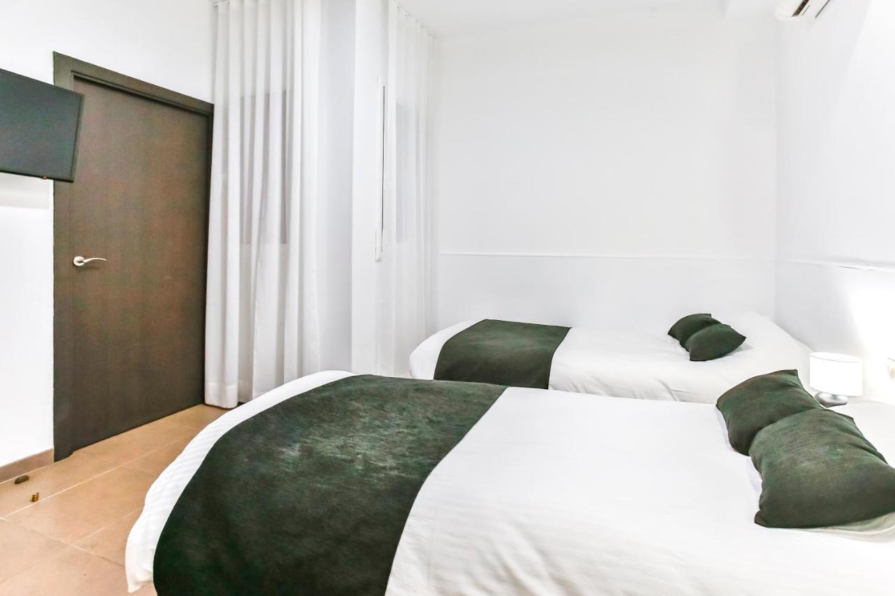 Laramond Barcelona Rooms المظهر الخارجي الصورة