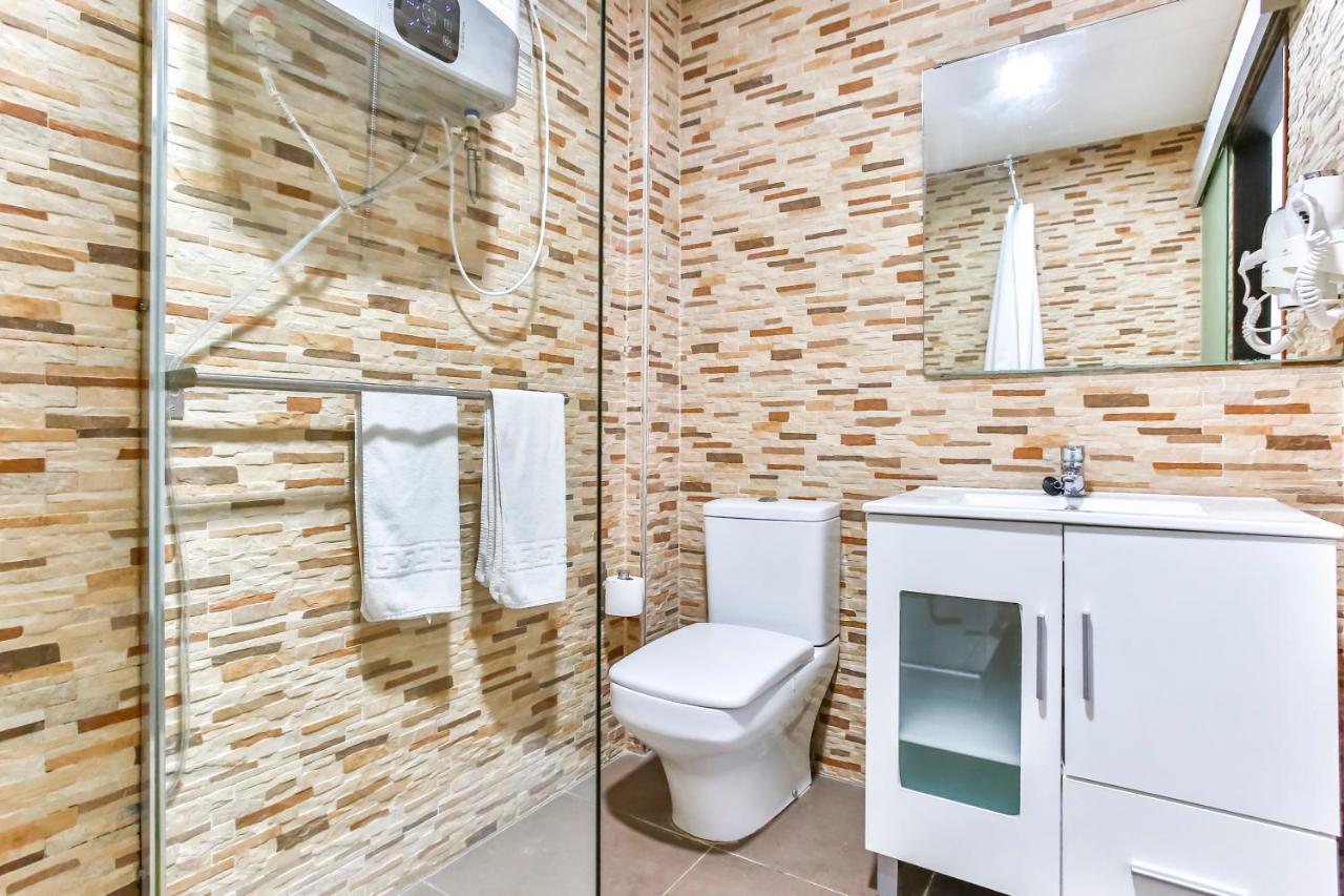Laramond Barcelona Rooms المظهر الخارجي الصورة