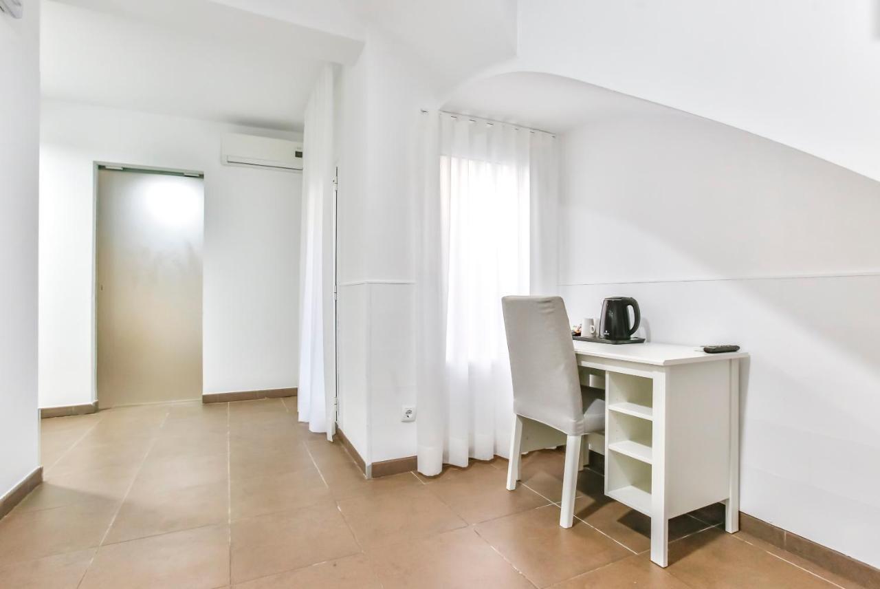 Laramond Barcelona Rooms المظهر الخارجي الصورة