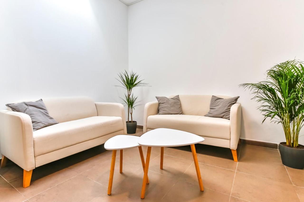 Laramond Barcelona Rooms المظهر الخارجي الصورة