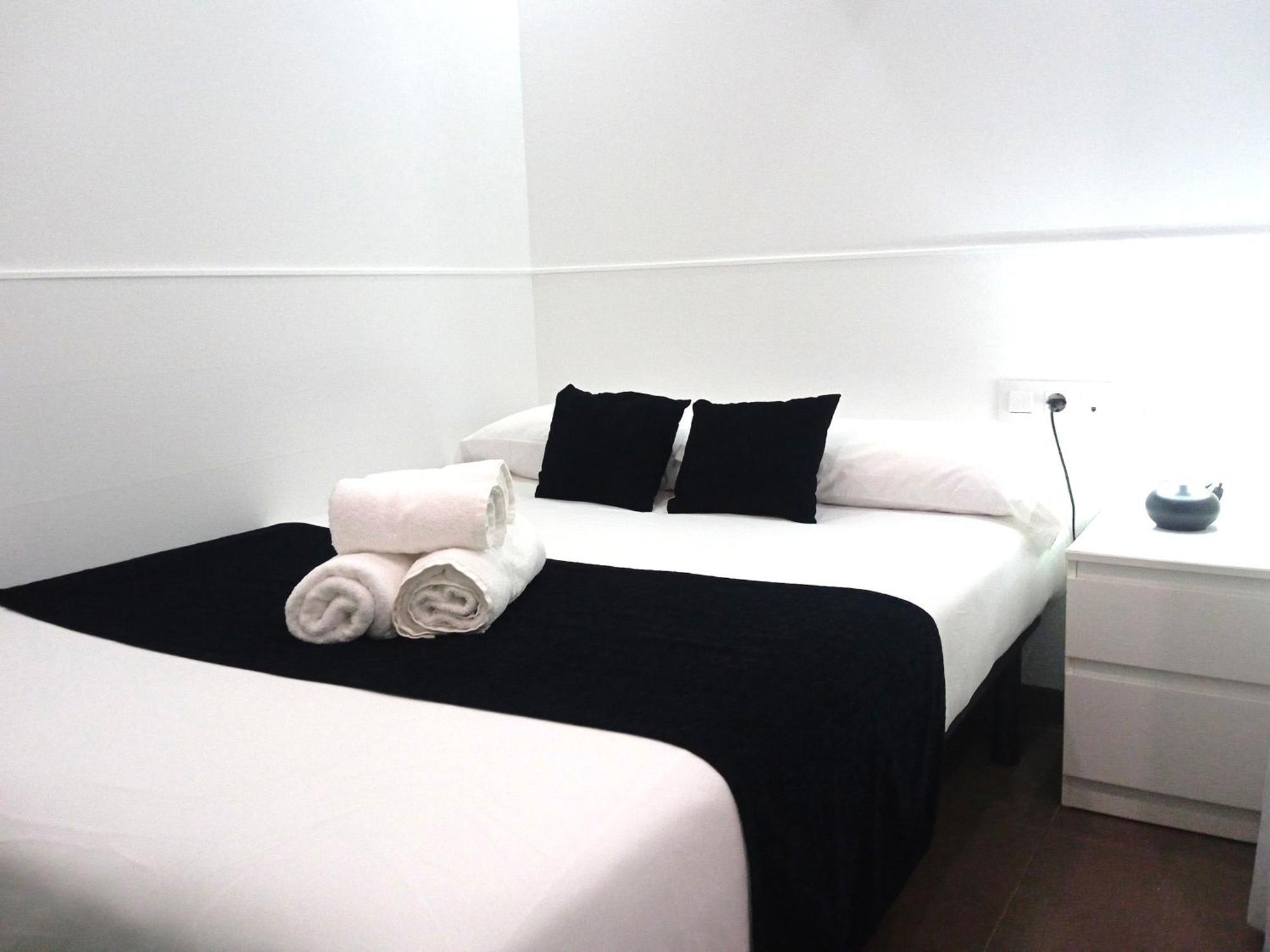 Laramond Barcelona Rooms المظهر الخارجي الصورة