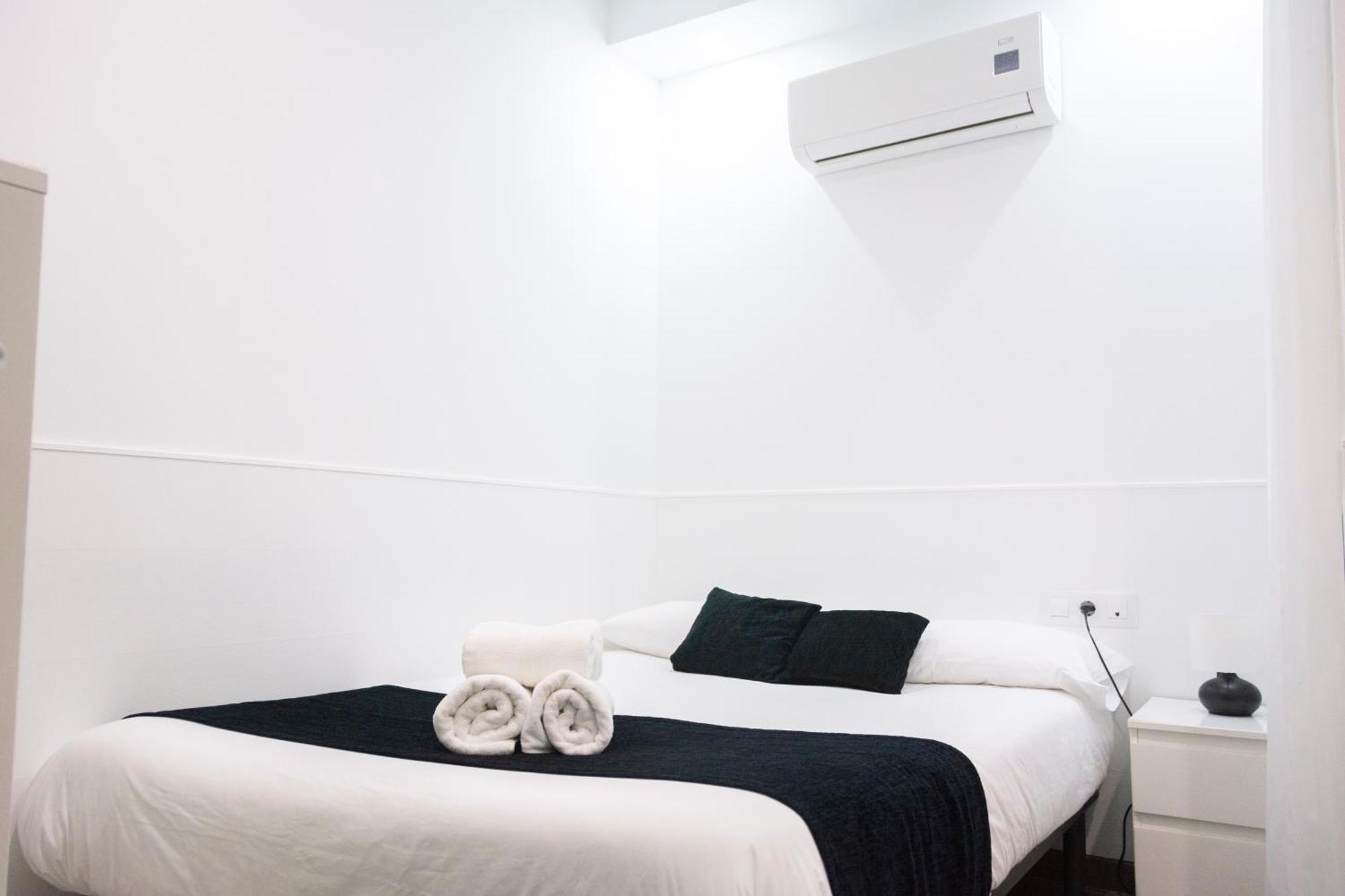 Laramond Barcelona Rooms المظهر الخارجي الصورة