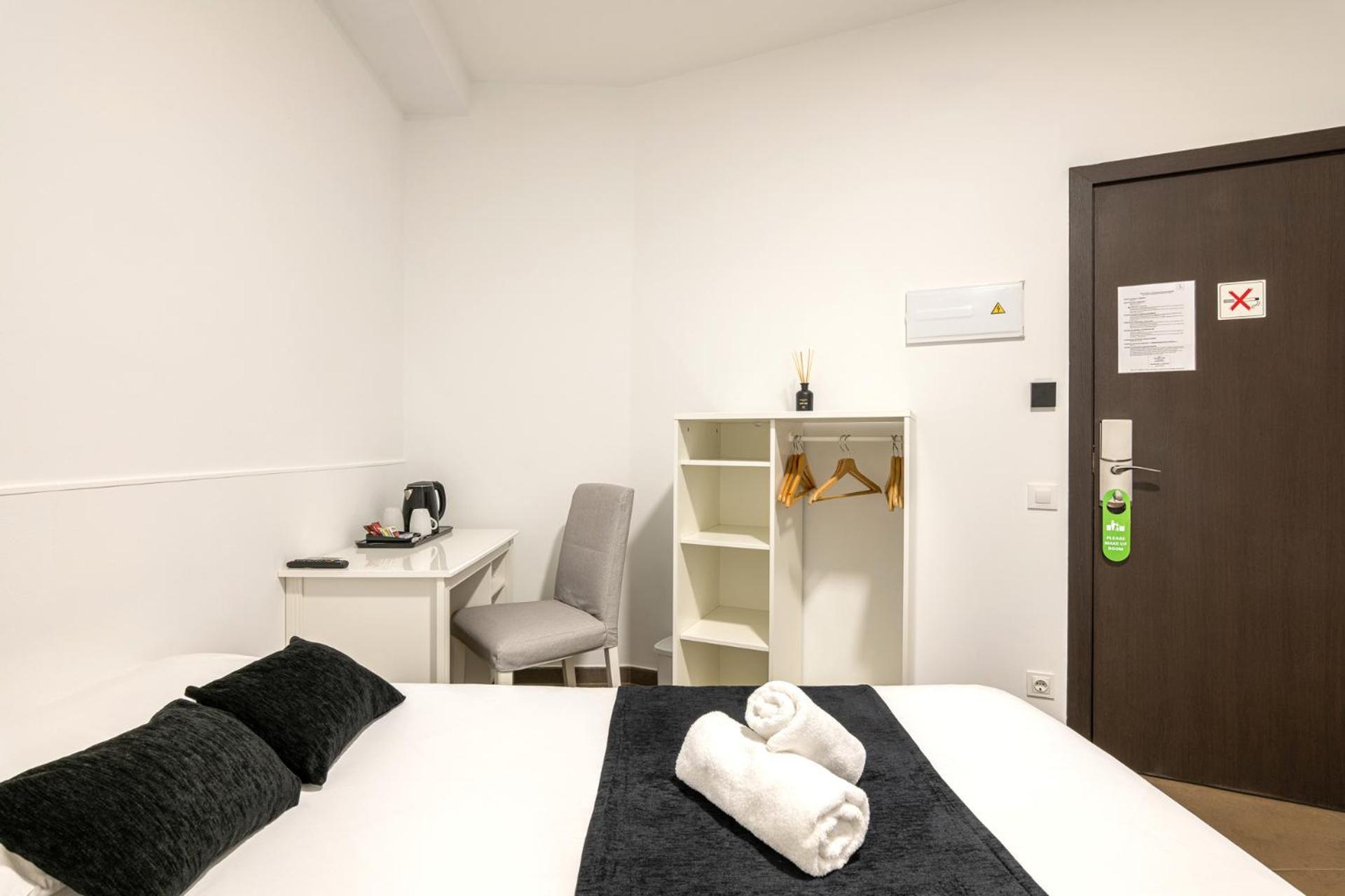 Laramond Barcelona Rooms المظهر الخارجي الصورة