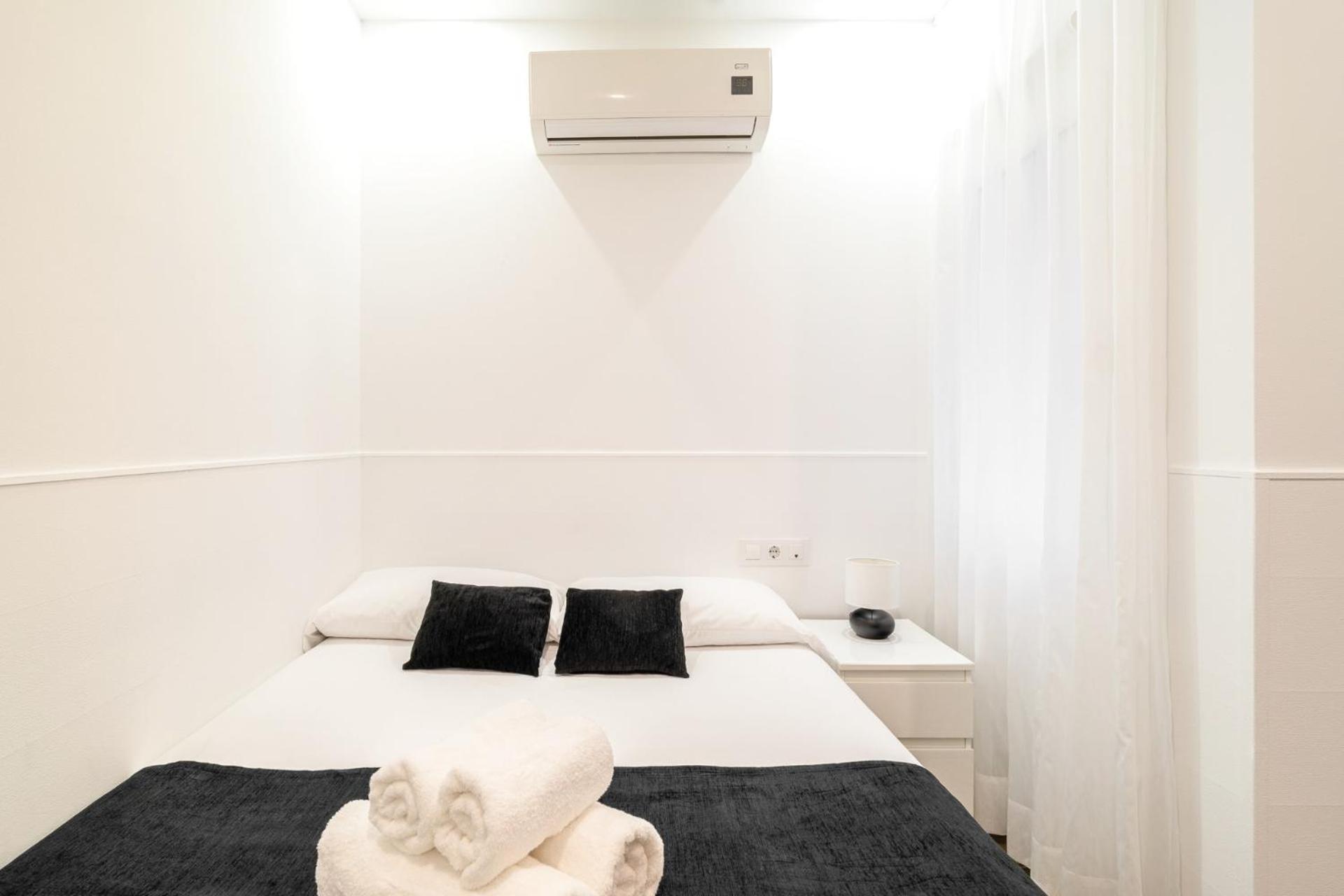 Laramond Barcelona Rooms المظهر الخارجي الصورة